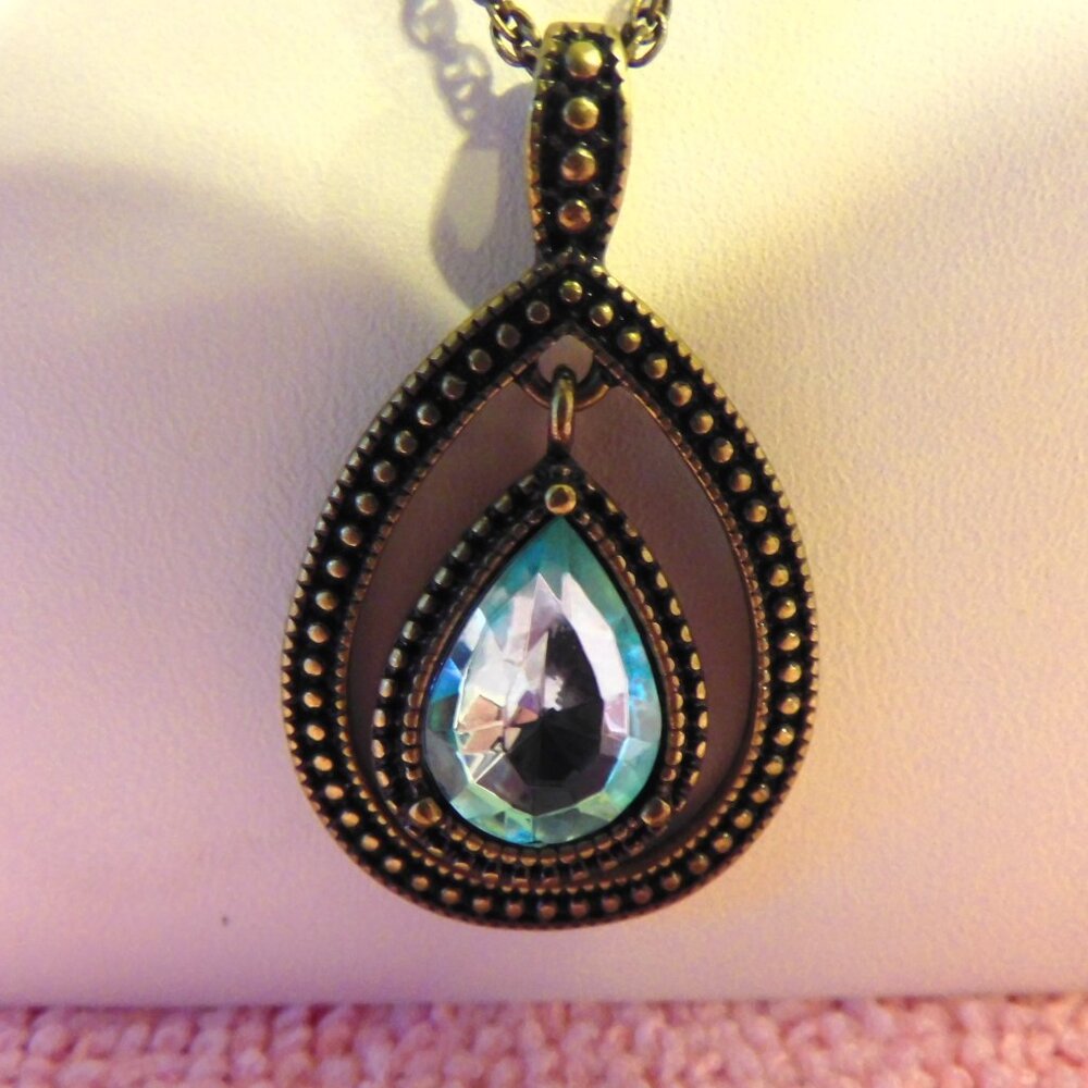 GUN METAL COLORED 20" NECKLACE with  FACETED BLUE DANGLE PENDANT